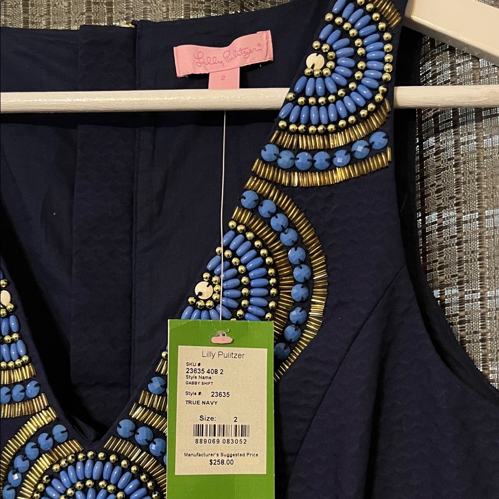Lilly Pulitzer Navy Blue Gabby V-Neck Dress with Embroidered Medallion Size 2 - Picture 4 of 5